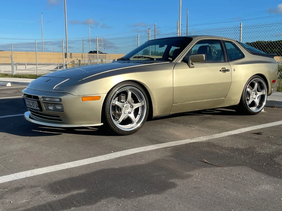1986 Porsche 944 - Image 5 of 21