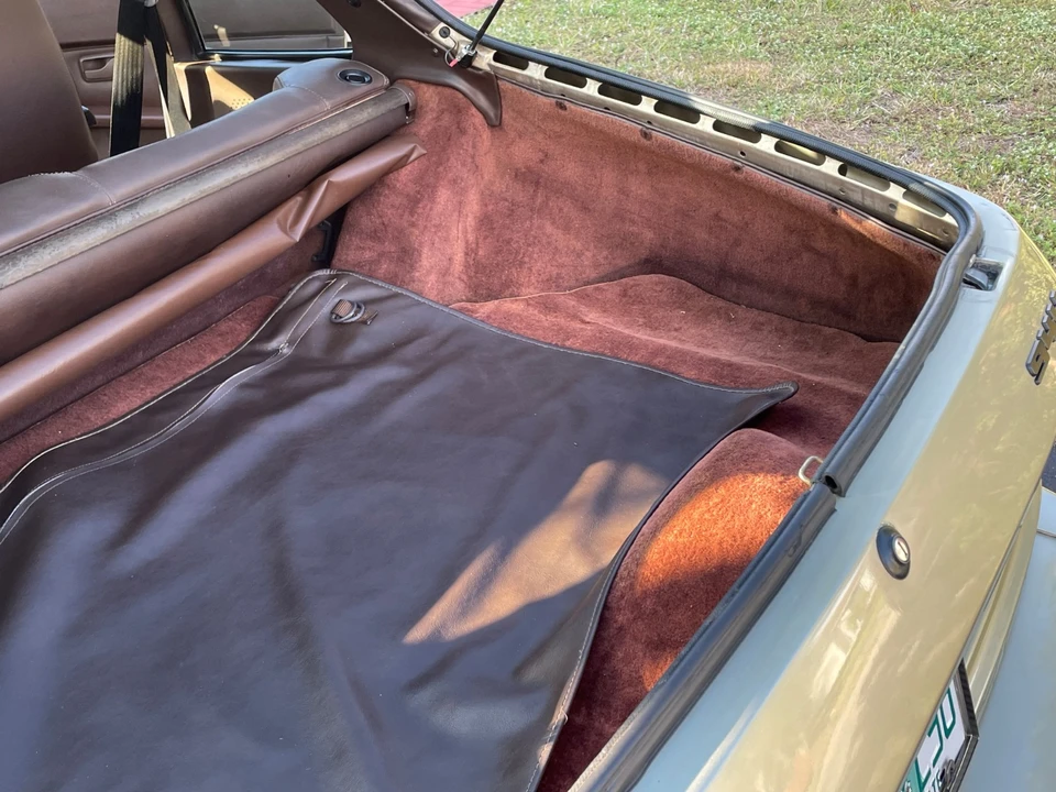 1986 Porsche 944 - Image 9 of 21