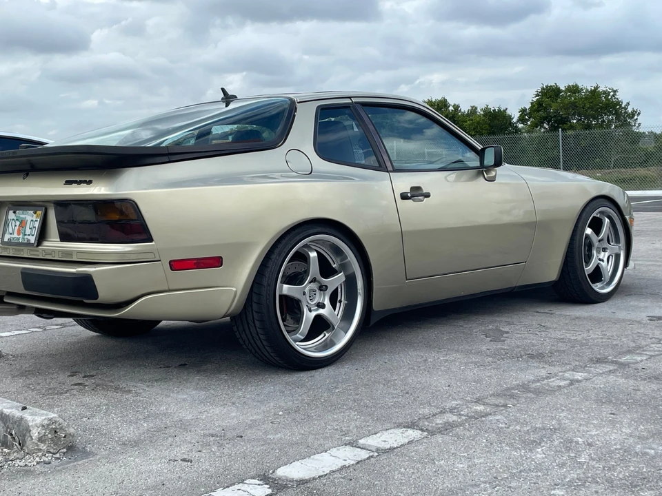1986 Porsche 944 - Image 19 of 21
