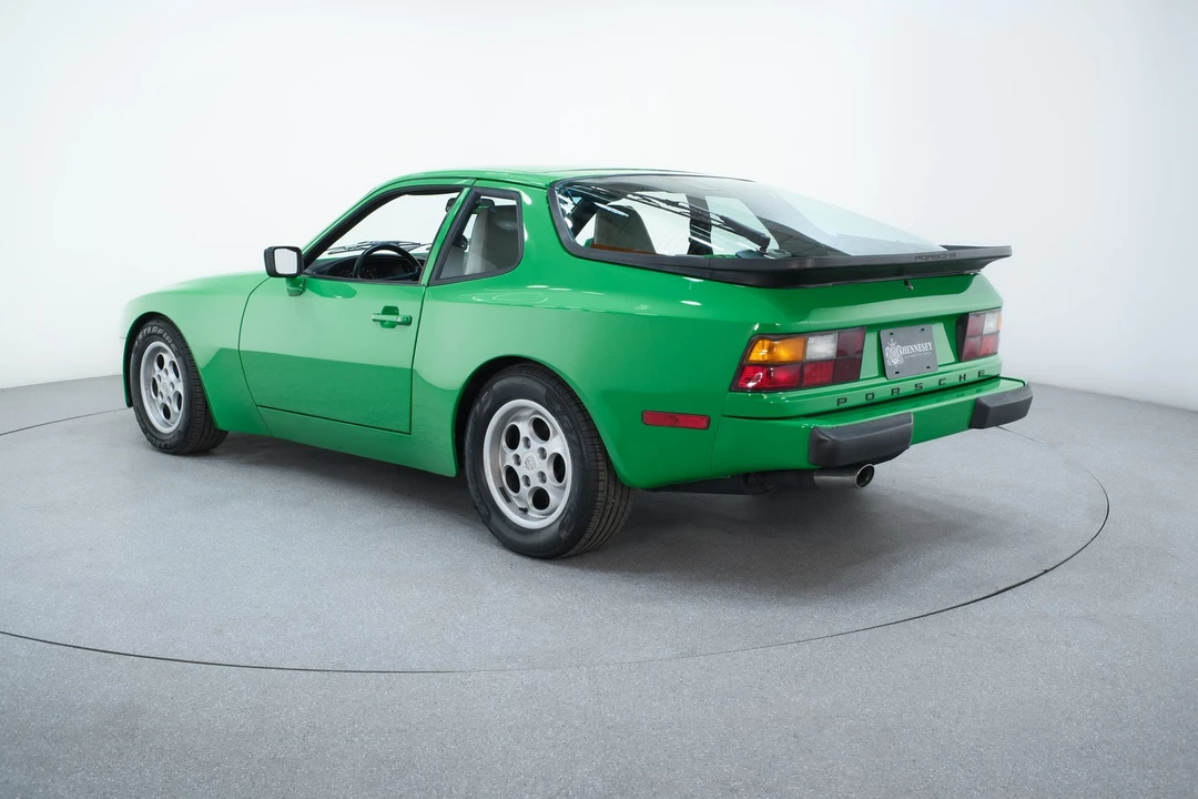 1986 Porsche 944 - Image 7 of 21