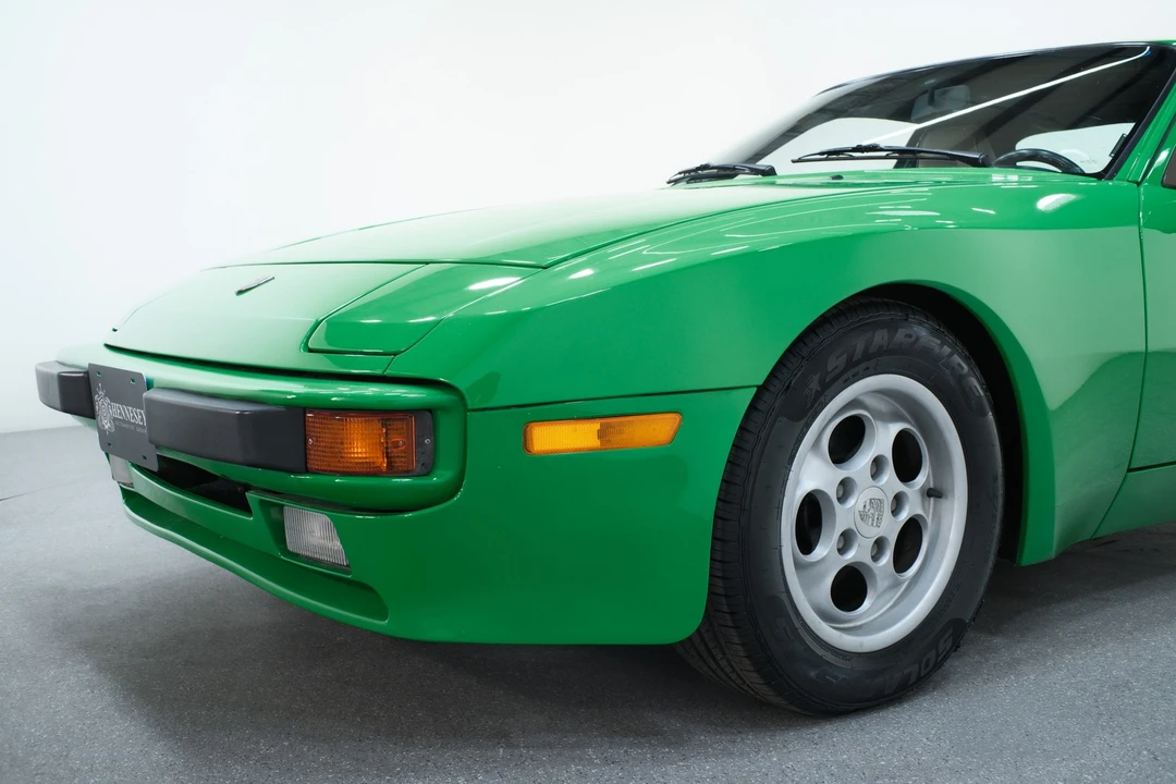 1986 Porsche 944 - Image 13 of 21