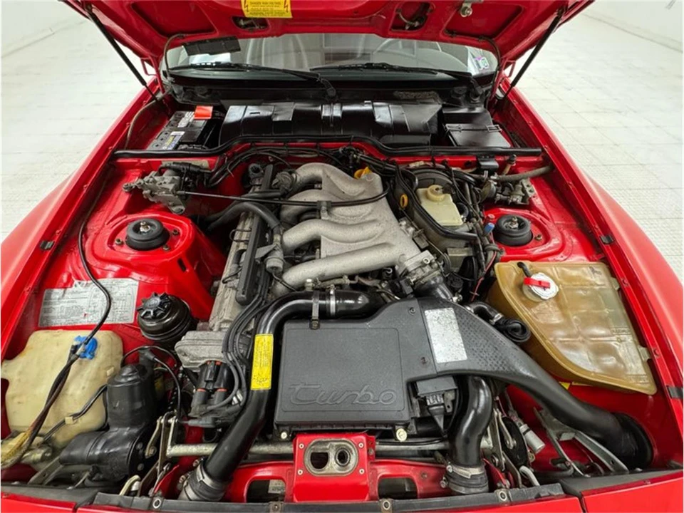 1986 Porsche 944 - Image 25 of 31