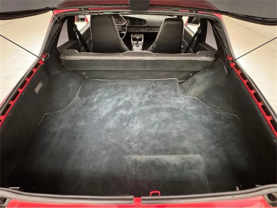 1986 Porsche 944 - Image 28 of 31