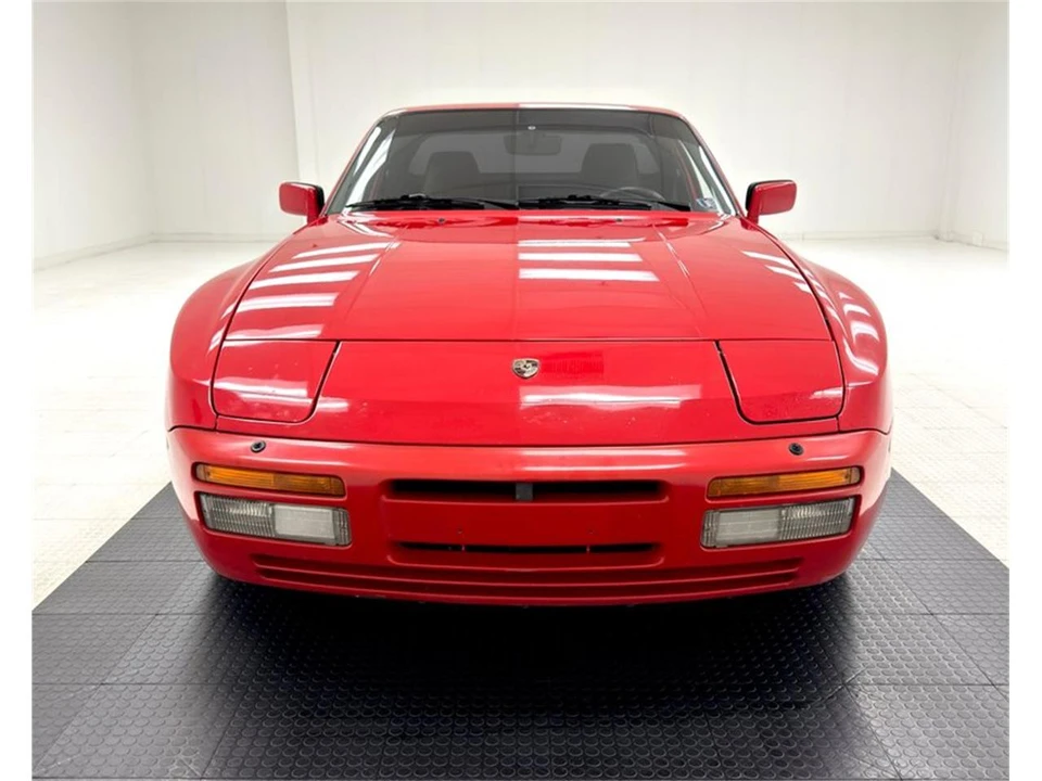 1986 Porsche 944 - Image 8 of 31