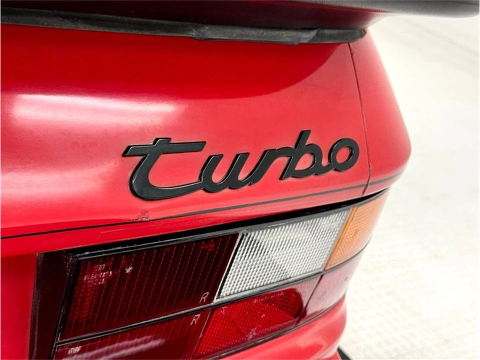 1986 Porsche 944 - Image 18 of 31
