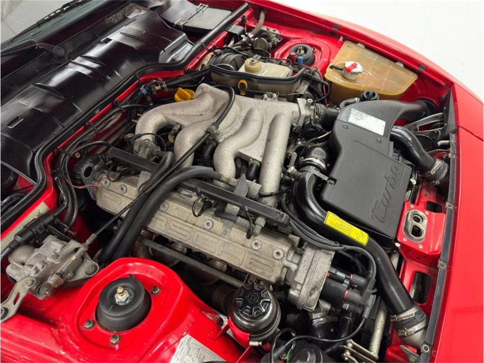 1986 Porsche 944 - Image 24 of 31