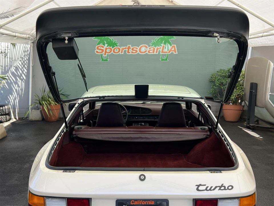 1986 Porsche 944 - Image 21 of 31