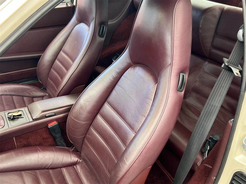 1986 Porsche 944 - Image 29 of 31