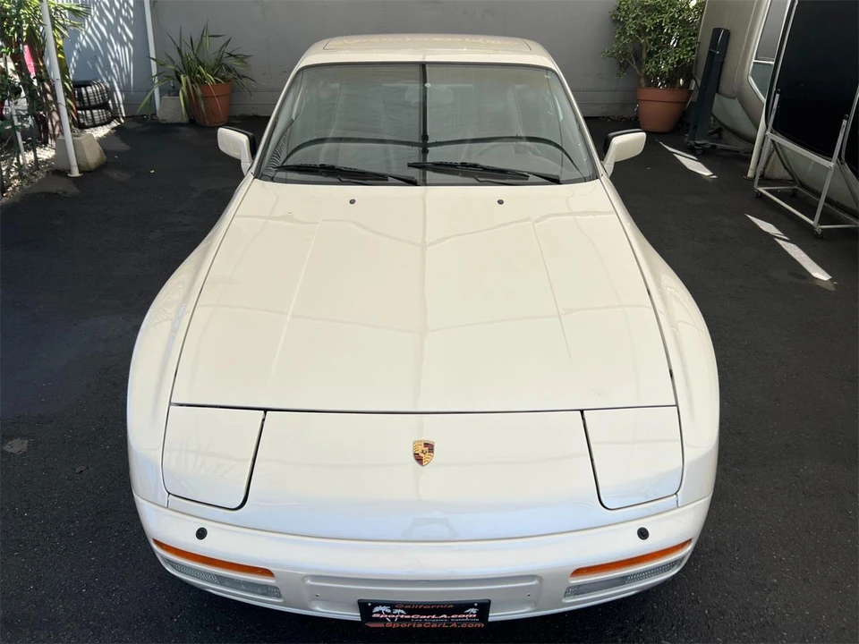 1986 Porsche 944 - Image 6 of 31