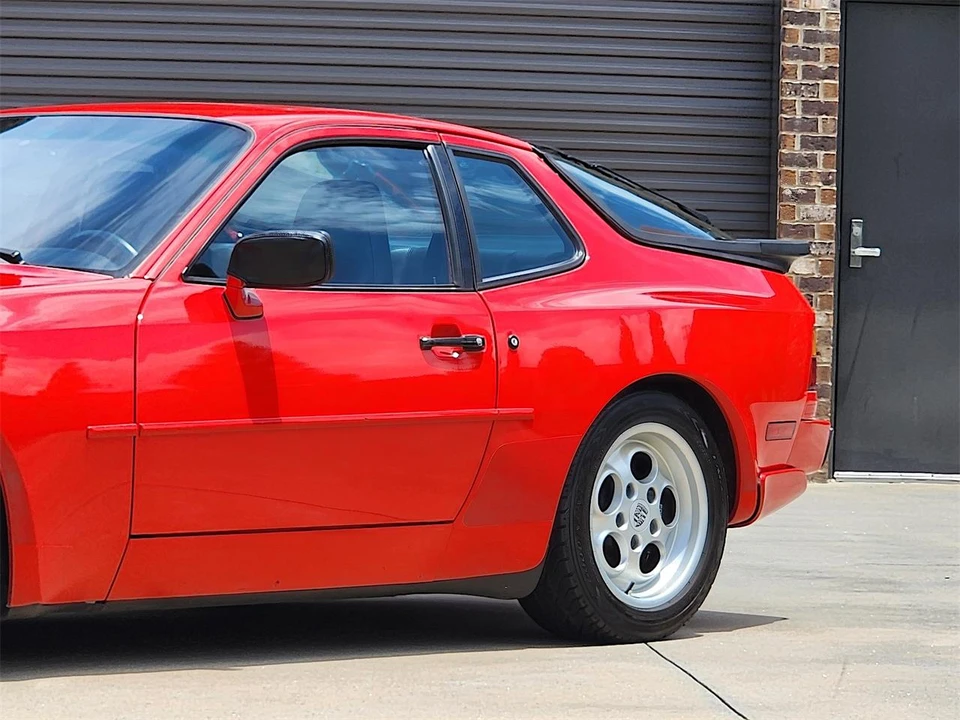 1986 Porsche 944 - Image 6 of 31