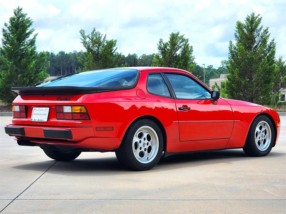 1986 Porsche 944 - Image 14 of 31