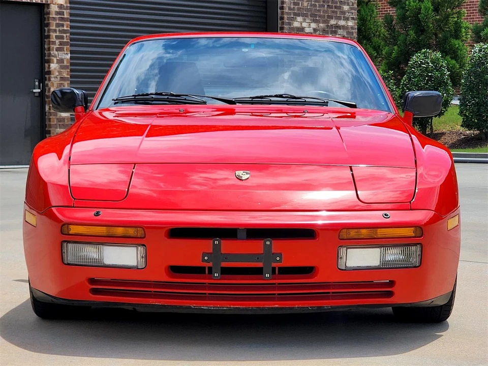 1986 Porsche 944 - Image 23 of 31