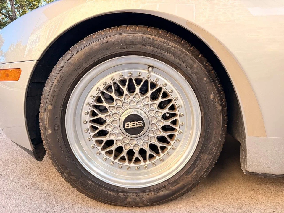 1986 Porsche 944 - Image 10 of 31