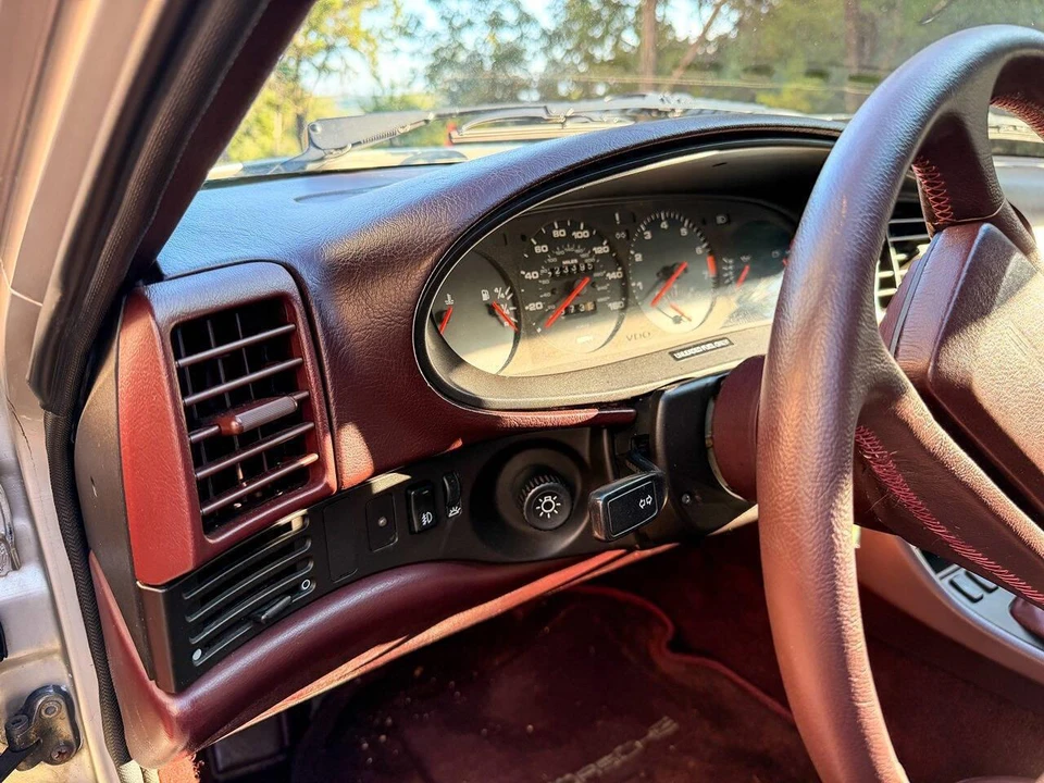 1986 Porsche 944 - Image 22 of 31