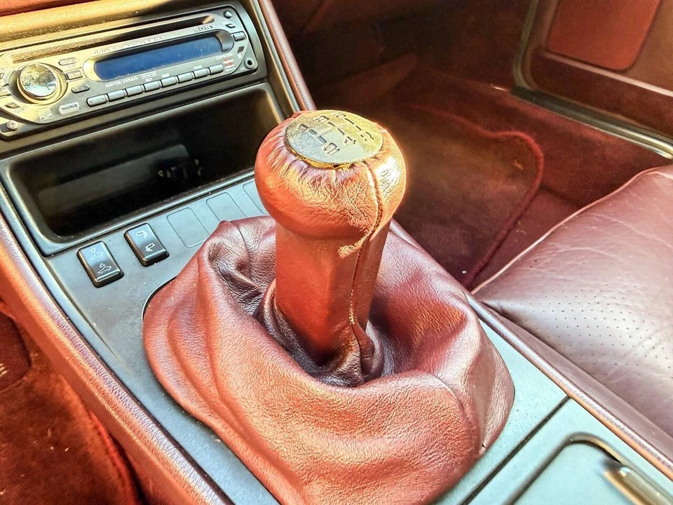 1986 Porsche 944 - Image 24 of 31