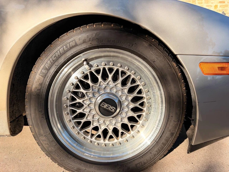 1986 Porsche 944 - Image 11 of 31