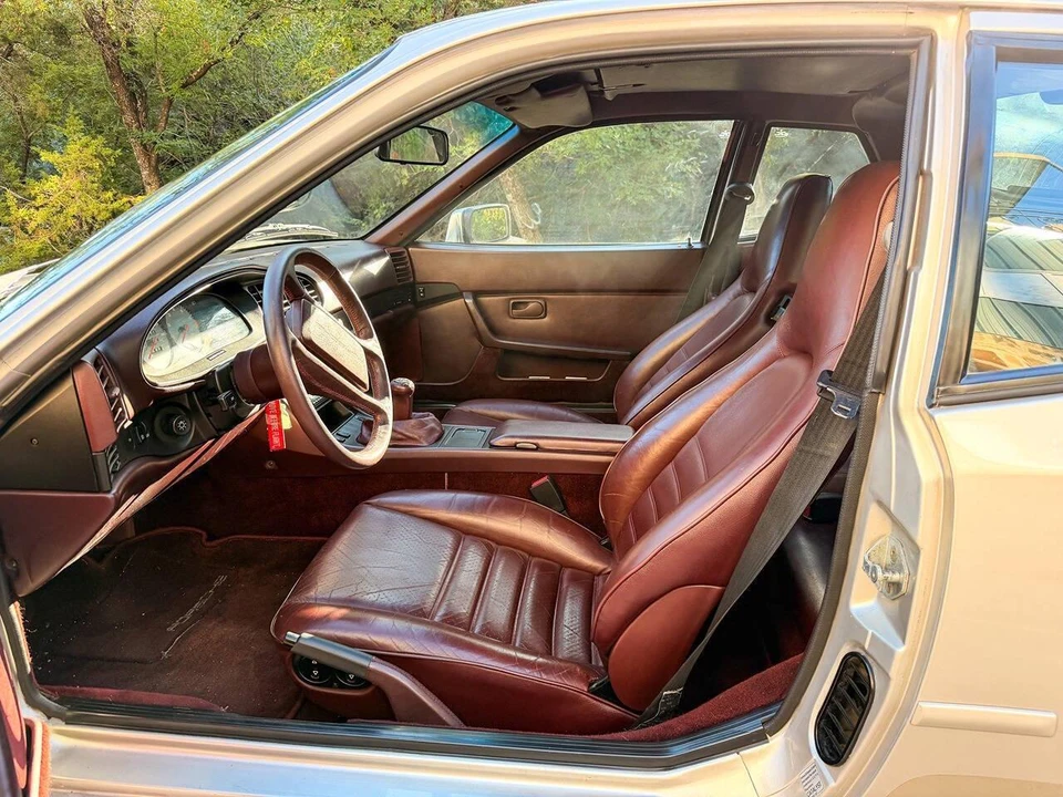 1986 Porsche 944 - Image 16 of 31