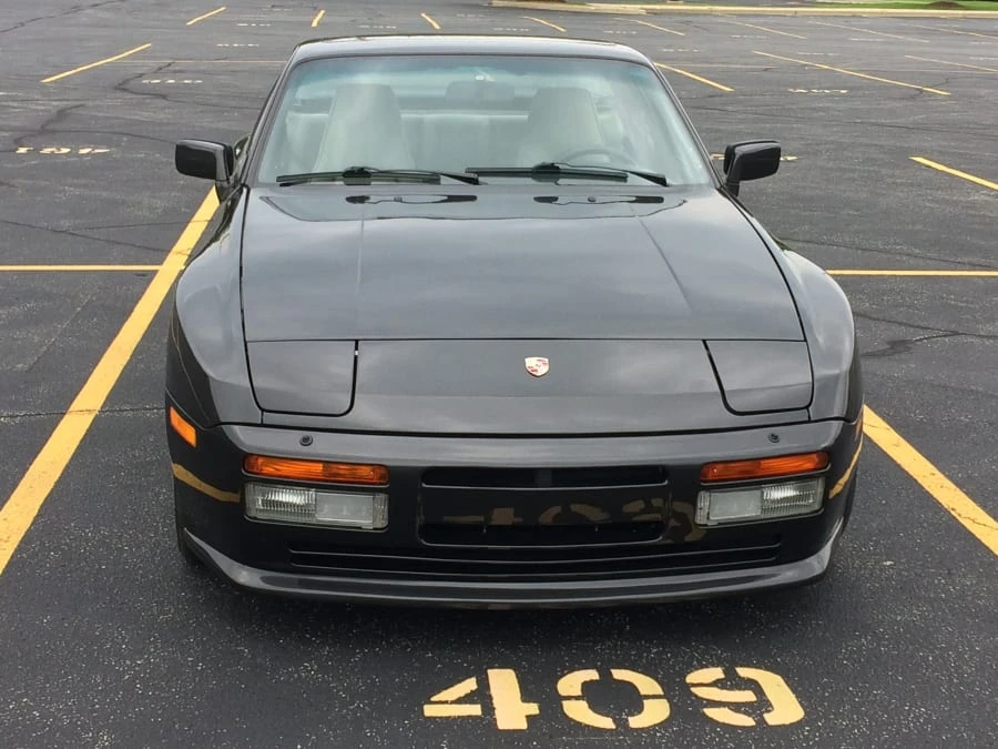 1986 Porsche 944 - Image 3 of 4