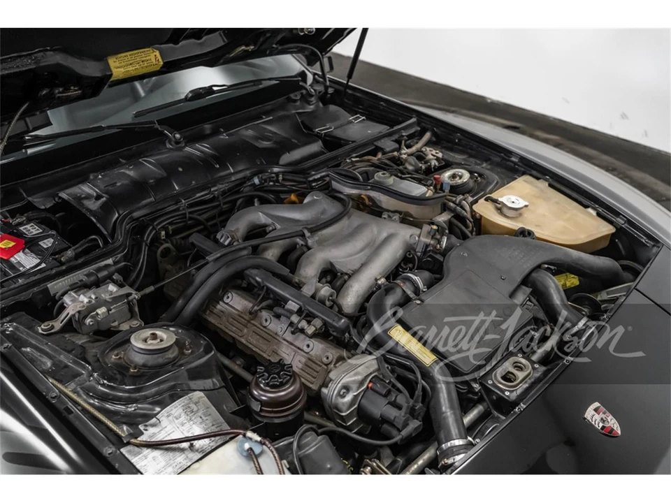 1986 Porsche 944 - Image 5 of 5