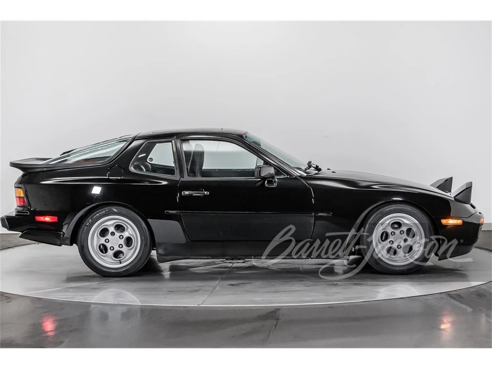 1986 Porsche 944 - Image 2 of 5