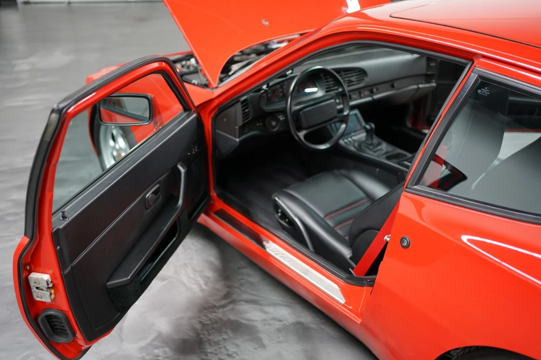 1986 Porsche 944 - Image 15 of 21