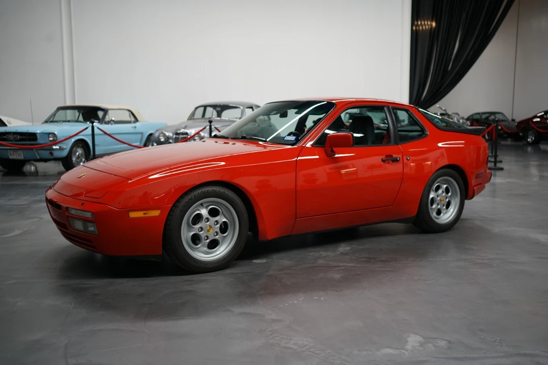 1986 Porsche 944 - Image 4 of 21