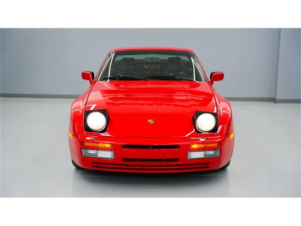 1986 Porsche 944 - Image 2 of 31