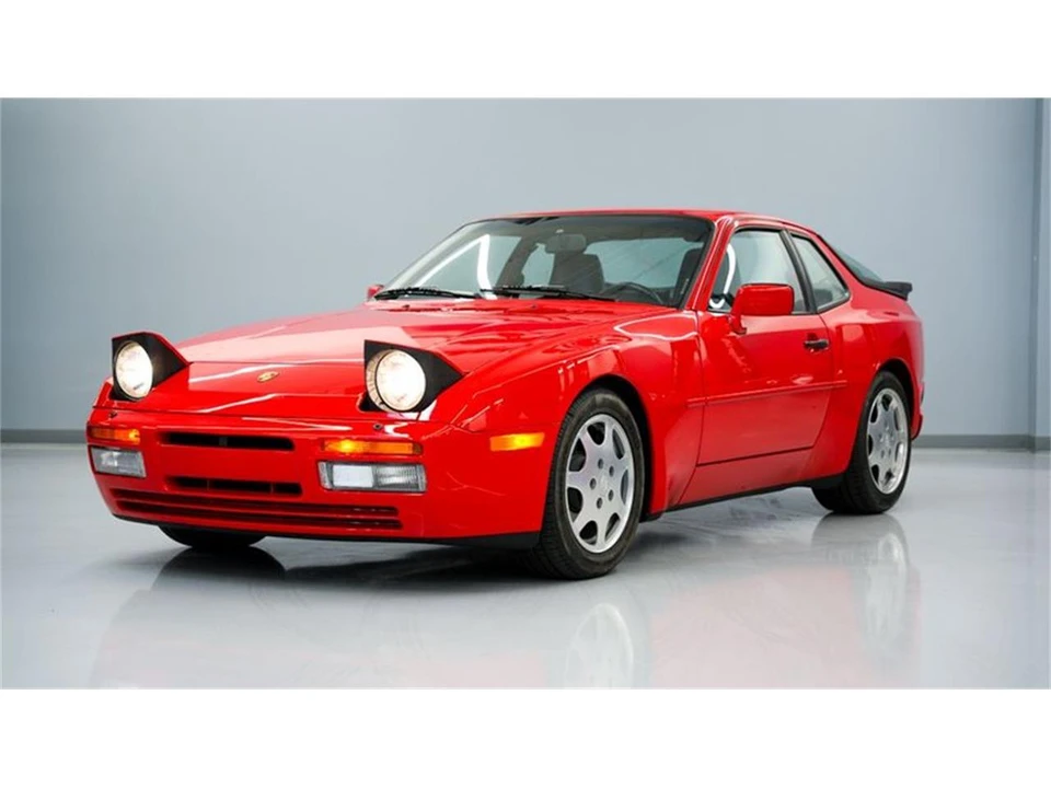 1986 Porsche 944 - Image 27 of 31