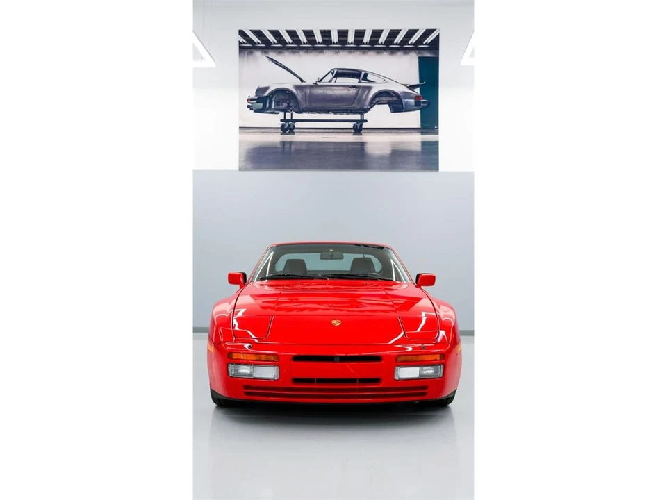 1986 Porsche 944 - Image 4 of 31
