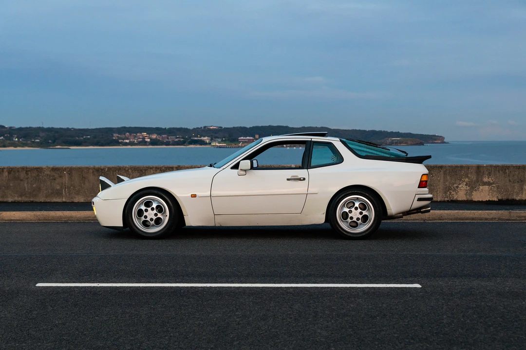 1986 Porsche 944 - Image 8 of 31