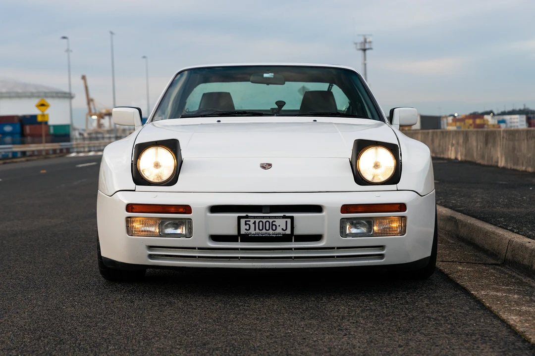 1986 Porsche 944 - Image 10 of 31