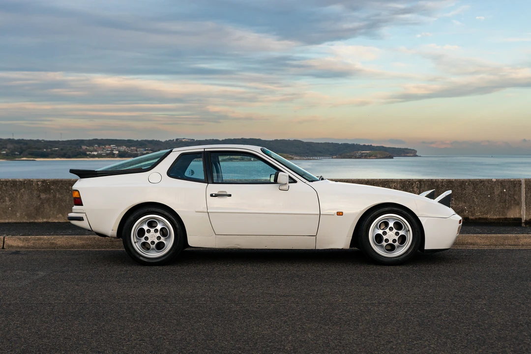 1986 Porsche 944 - Image 4 of 31