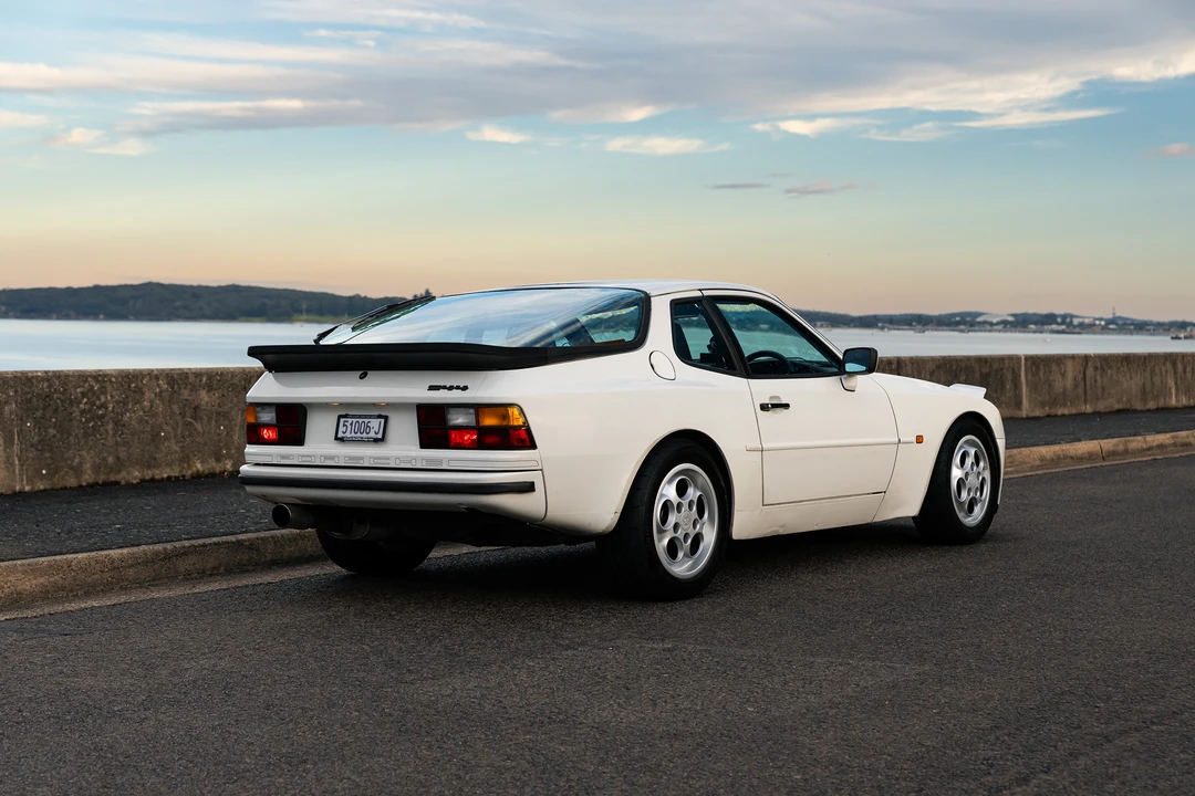 1986 Porsche 944 - Image 13 of 31