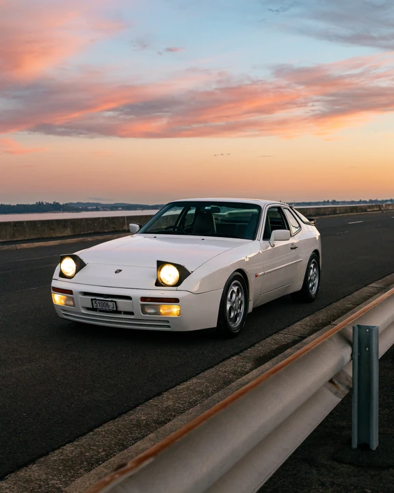 1986 Porsche 944 - Image 28 of 31