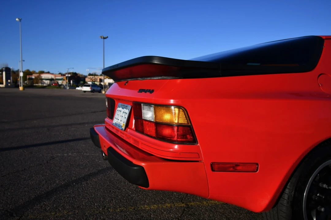 1986 Porsche 944 - Image 8 of 31