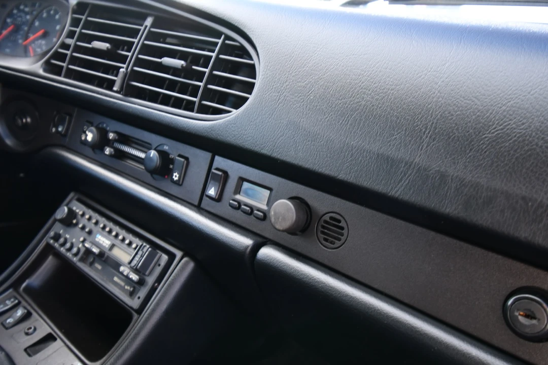 1986 Porsche 944 - Image 30 of 31