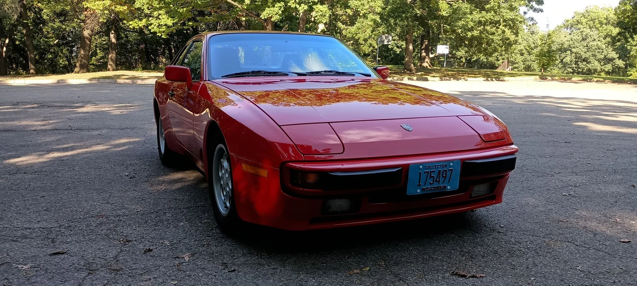 1986 Porsche 944 - Image 2 of 9