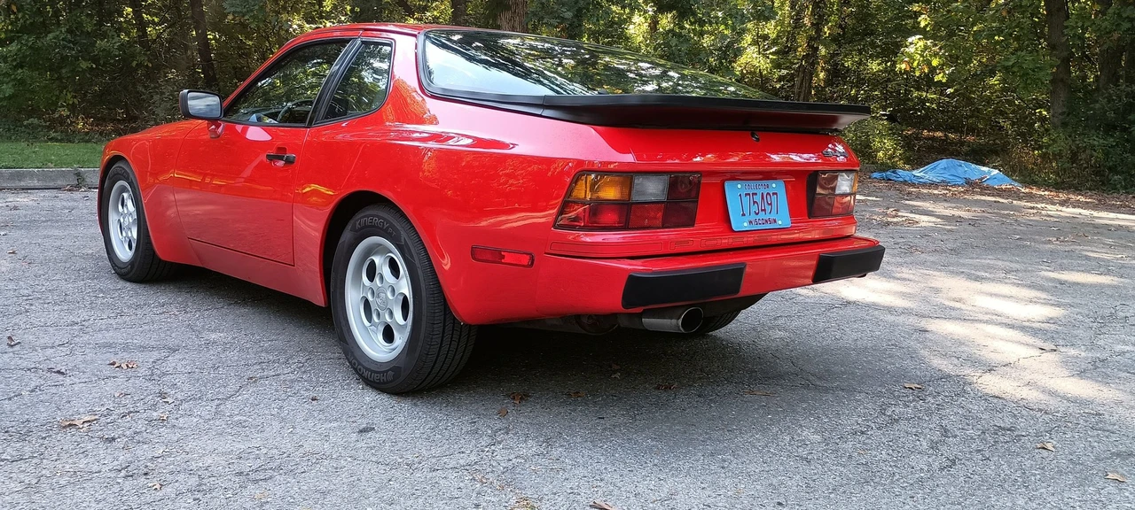 1986 Porsche 944 - Image 5 of 9