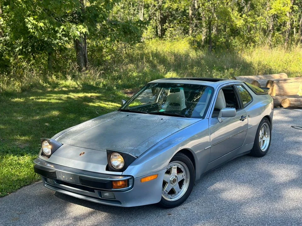 1986 Porsche 944 - Image 2 of 9
