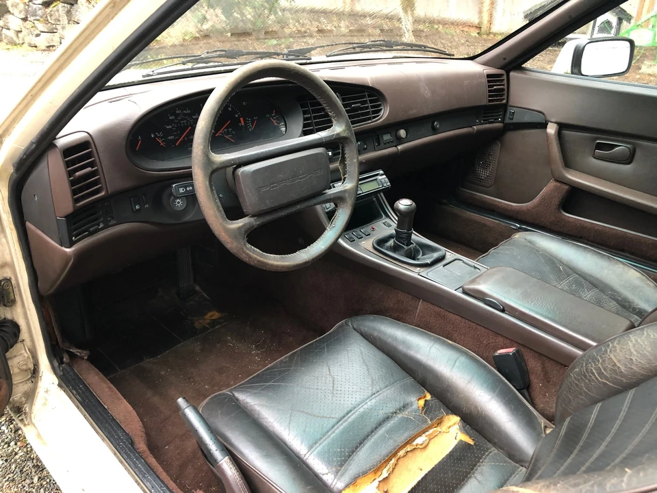1986 Porsche 944 - Image 9 of 19
