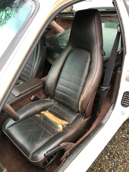 1986 Porsche 944 - Image 14 of 19