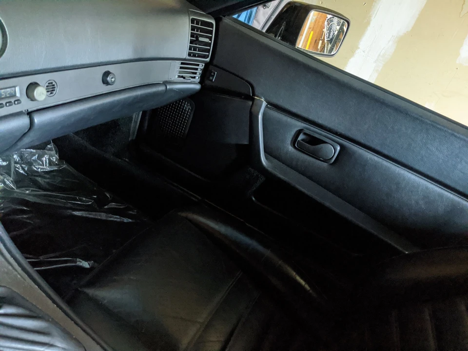 1986 Porsche 944 - Image 5 of 8
