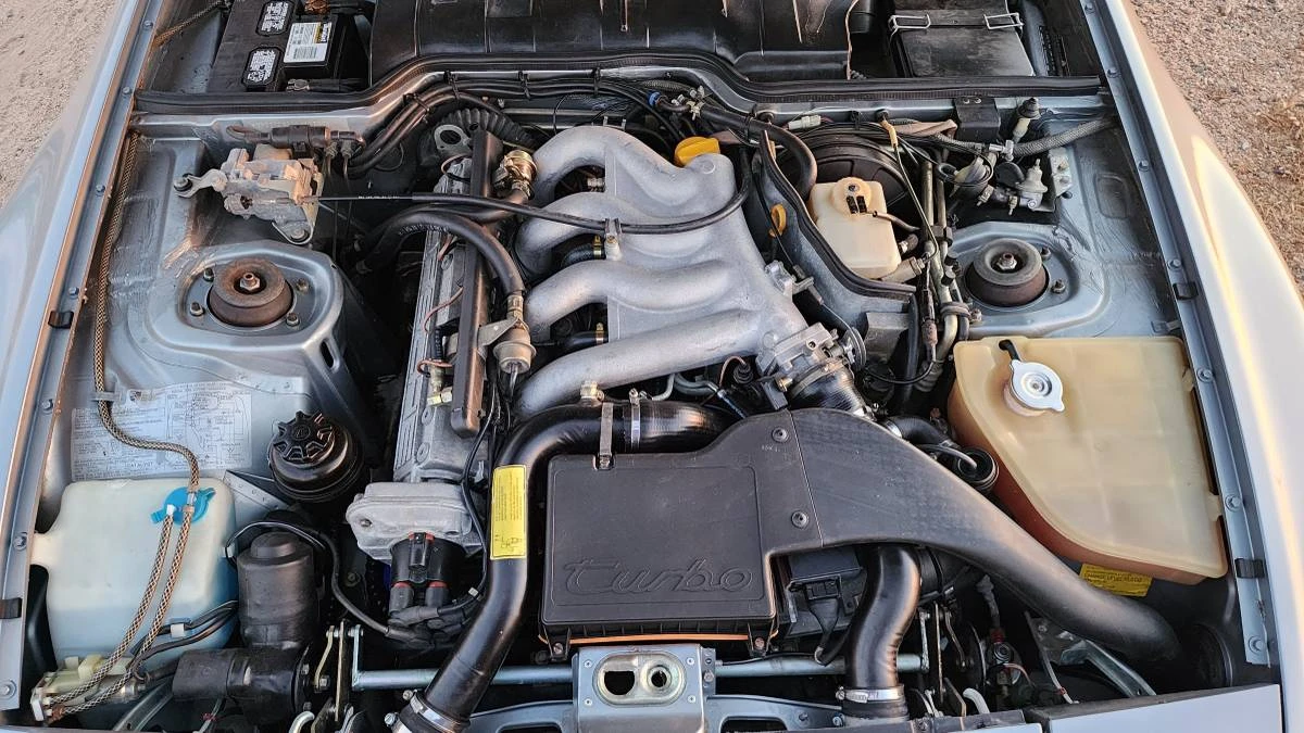 1986 Porsche 944 Turbo - Image 9 of 17