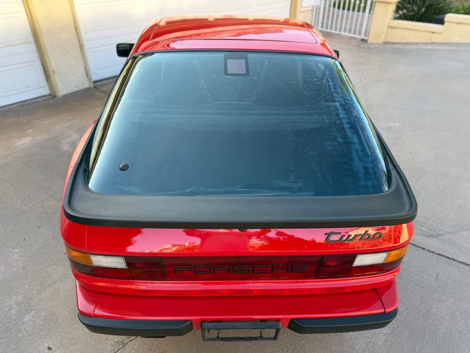1986 Porsche 944 Turbo - Image 10 of 31