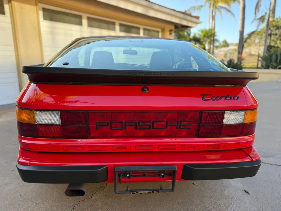 1986 Porsche 944 Turbo - Image 11 of 31