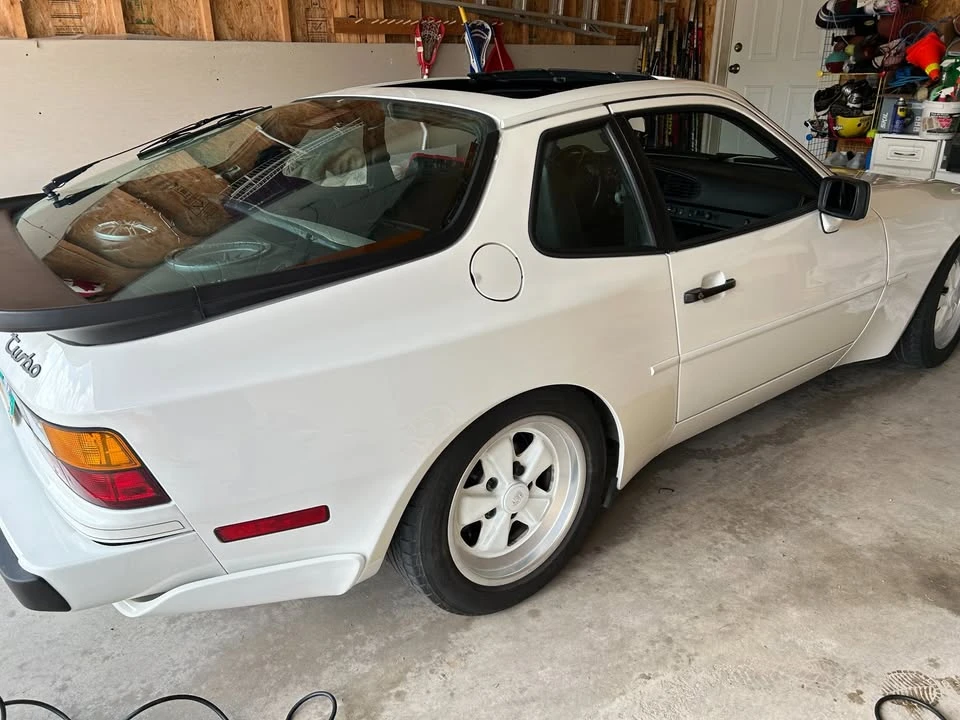 1986 Porsche 944 Turbo - Image 2 of 3