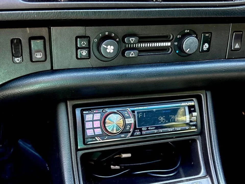 1986 Porsche 944 Turbo - Image 16 of 20