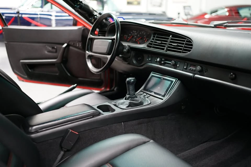 1986 Porsche 944 Turbo - Image 19 of 20