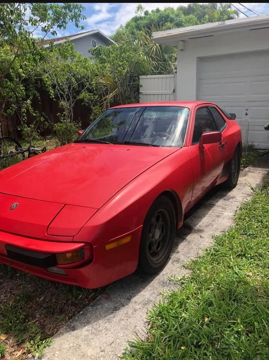 1986 Porsche 944 - Image 2 of 10