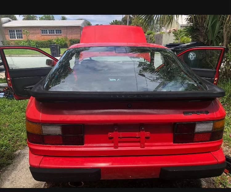1986 Porsche 944 - Image 8 of 10